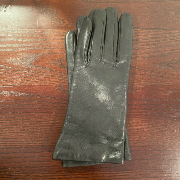 NWT Italian leather gloves with cashmere lining - Picture 1 of 9